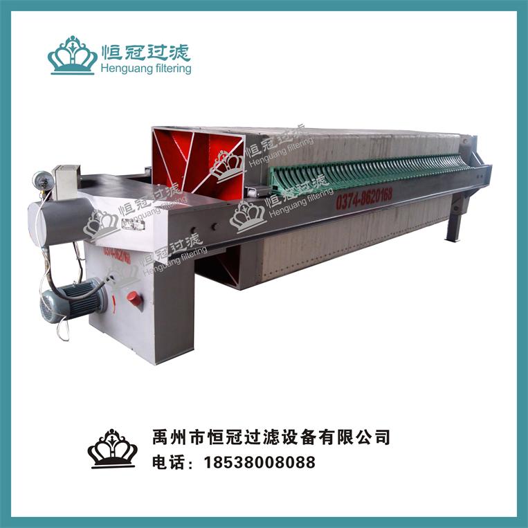 1000、1250、1500型液壓自動(dòng)壓緊壓濾機(jī)